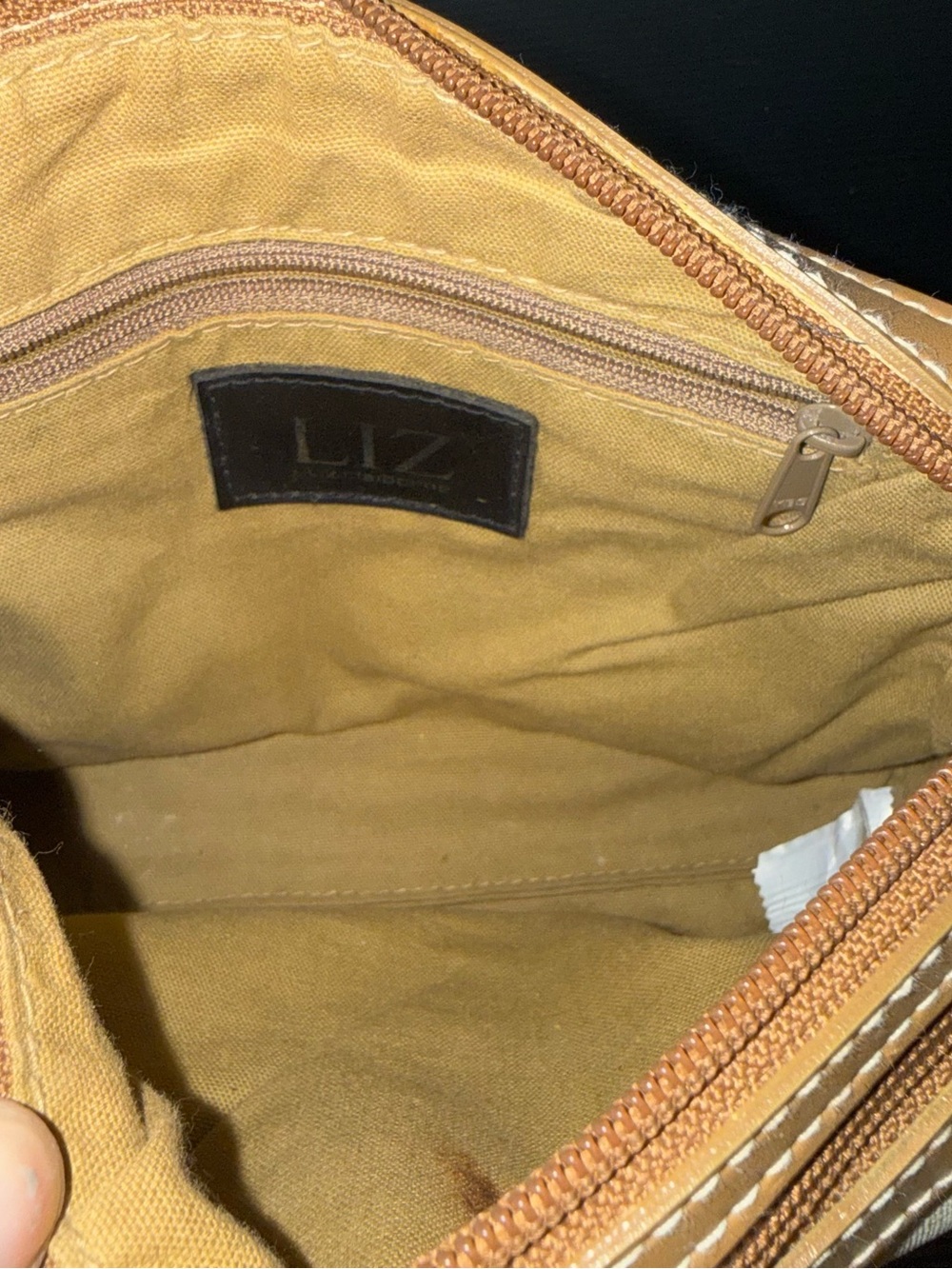 Liz Claiborne Cream and Tan VTG 80’s bag - Picture 6 of 7